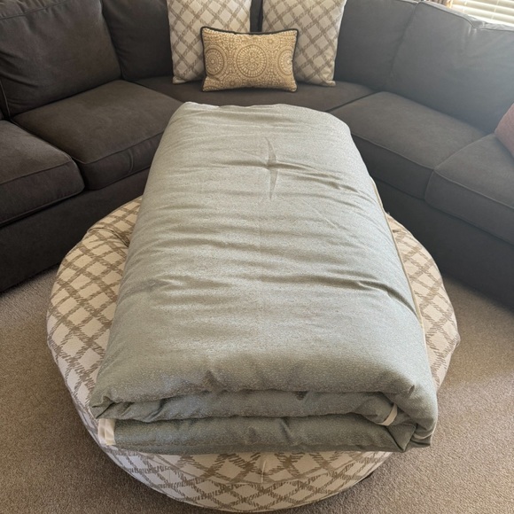 Horchow Eastern Accents Yves Glimmer Super King Duvet - Picture 4 of 4